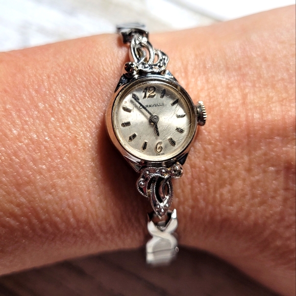 Swiss Caravelle Vintage Watch Silver Womens - Picture 1 of 9